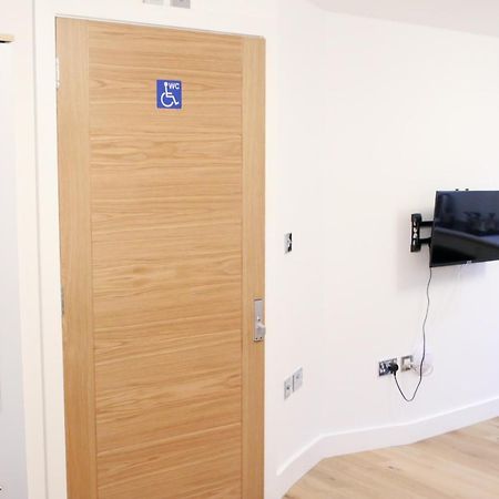 Lovely Studio Apartment With Access For Wheel-Chairs In Sydenham Λονδίνο Εξωτερικό φωτογραφία